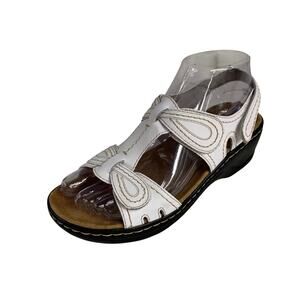 Clarks Bendable Women's Lexi Walnut Wedge Sandals Size: 6.5M